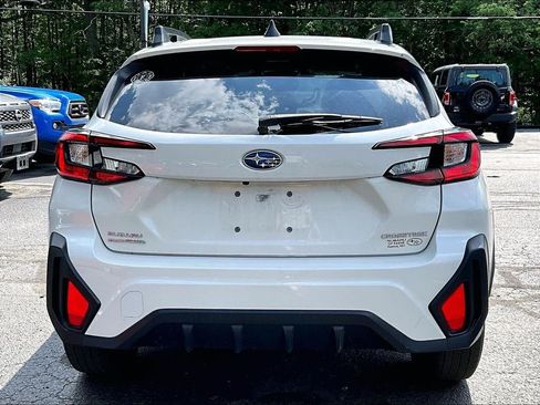 Used 2024 Subaru Crosstrek 2.0i Premium AWD/4WD image 5