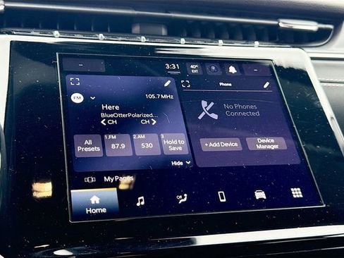 Used 2023 Jeep Grand Cherokee Laredo image 16