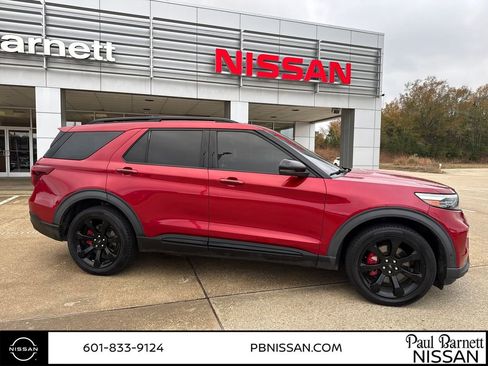 Used 2020 Ford Explorer ST w/ ST Street Pack image 11
