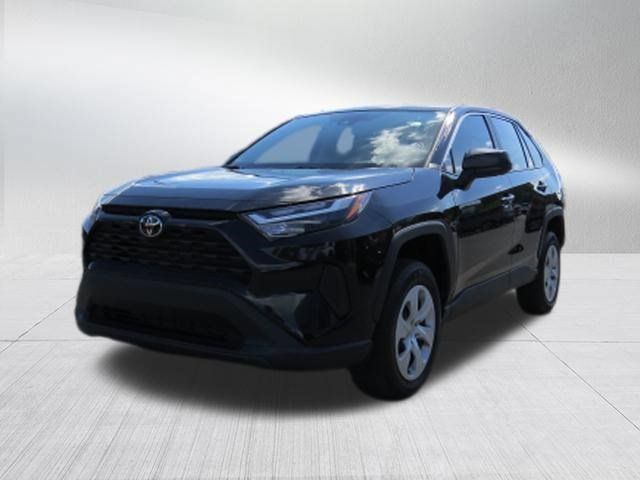 Used 2025 Toyota RAV4 LE FWD image 7