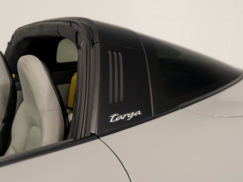 Certified 2022 Porsche 911 Targa 4S image 48