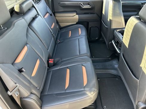 Used 2024 GMC Sierra 1500 AT4 w/ AT4 Preferred Package image 26