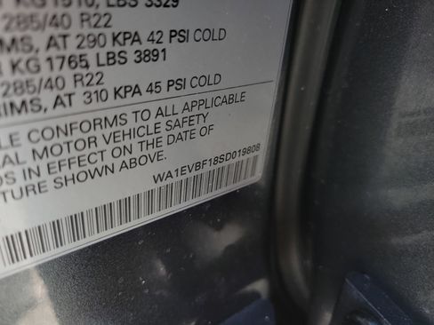 Used 2025 Audi Q8 Premium Plus image 38