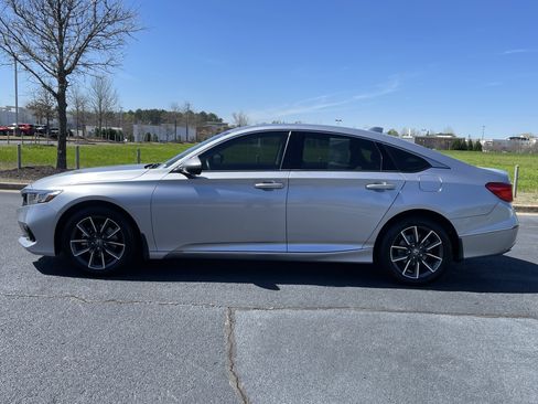 Certified 2021 Honda Accord EX-L image 6