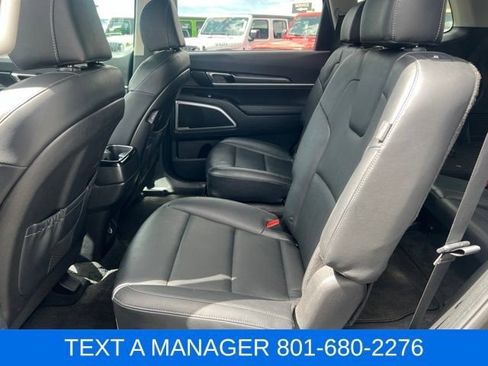 Used 2023 Kia Telluride S w/ S Sunroof Package AWD/4WD image 32