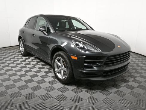 Certified 2020 Porsche Macan image 28