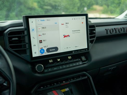 Used 2022 Toyota Tundra TRD Pro image 12