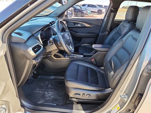 Used 2023 Chevrolet TrailBlazer ACTIV image 11