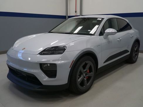 New 2026 Porsche Macan 4S Electric image 1