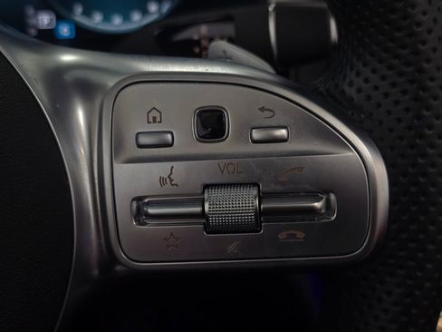 Used 2023 Mercedes-Benz C 300 4MATIC Cabriolet image 40