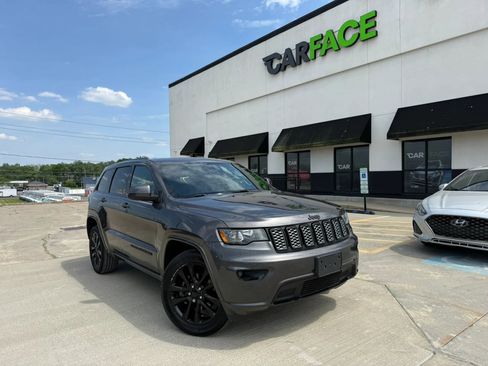 Used 2019 Jeep Grand Cherokee Altitude AWD/4WD image 1