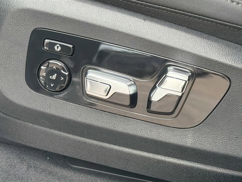 New 2026 BMW X7 xDrive40i w/ M Sport Package image 25