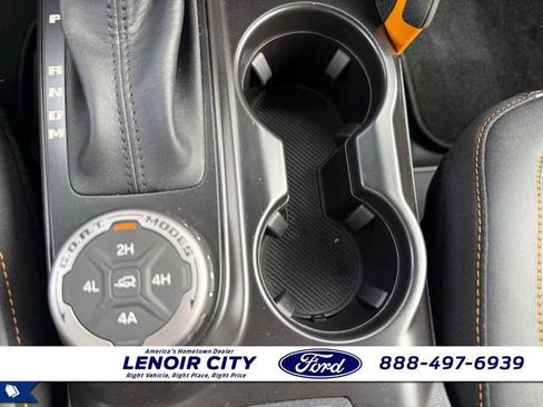Used 2024 Ford Bronco Badlands AWD/4WD image 28