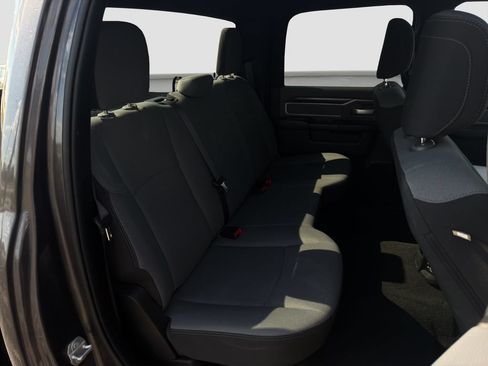Used 2022 RAM 2500 Big Horn AWD/4WD image 19