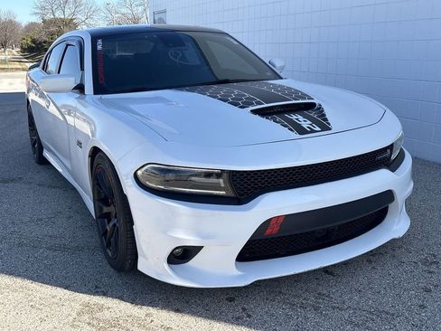 Used 2017 Dodge Charger R/T Scat Pack w/ Dynamics Package image 14