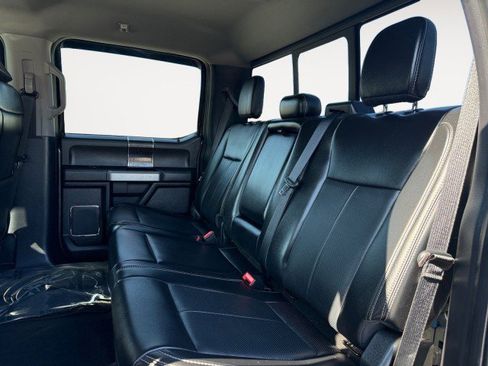 Used 2021 Ford F250 Lariat w/ Lariat Value Package image 12