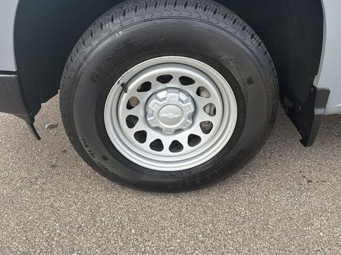 Used 2024 Chevrolet Silverado 1500 W/T w/ WT Fleet Convenience Package AWD/4WD image 9