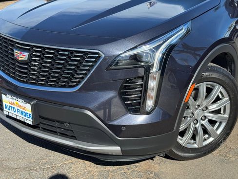 Used 2023 Cadillac XT4 Premium Luxury image 3