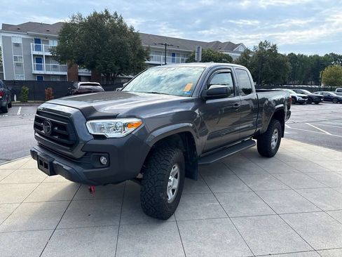 Used 2021 Toyota Tacoma SR AWD/4WD image 3