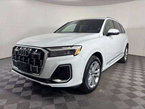 Used 2025 Audi Q7 2.0T Premium Plus AWD/4WD image 3