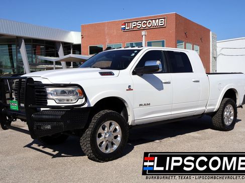 Used 2021 RAM 2500 Laramie AWD/4WD image 1