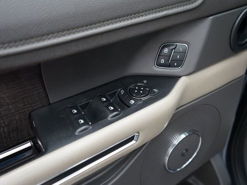 Used 2019 Ford Expedition Limited w/ Equipment Group 301A image 27