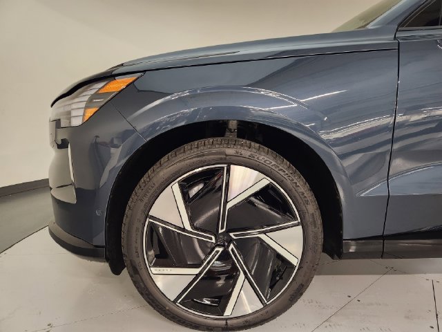 Used 2025 Volvo EX90 Ultra w/ Protection Package Premier AWD/4WD image 11