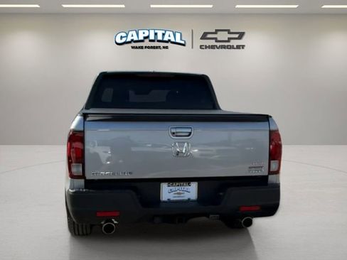 Used 2022 Honda Ridgeline Sport image 4
