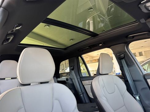 New 2026 Volvo XC90 B6 Plus w/ Protection Package Premier image 17
