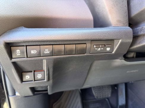 Used 2023 Toyota Sienna XSE w/ XSE Plus Package AWD/4WD image 33