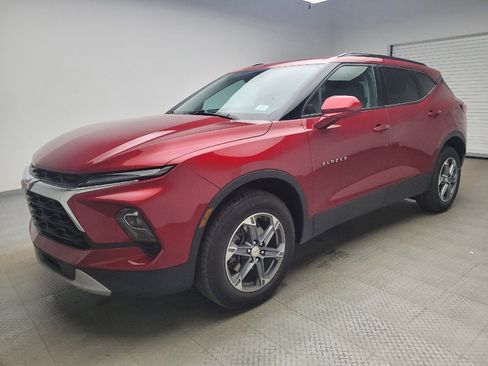 Used 2024 Chevrolet Blazer LT w/ Convenience Package image 2