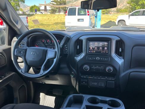 Used 2026 Chevrolet Silverado 1500 Custom Trail Boss w/ Turbomax Blackout Package AWD/4WD image 21