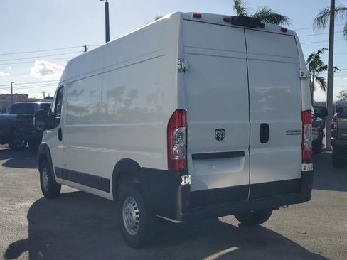 New 2026 RAM ProMaster 2500 w/ Convenience Group FWD image 3