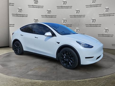 Used 2021 Tesla Model Y Long Range AWD/4WD image 7