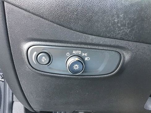 Used 2022 Chevrolet Equinox LT image 19