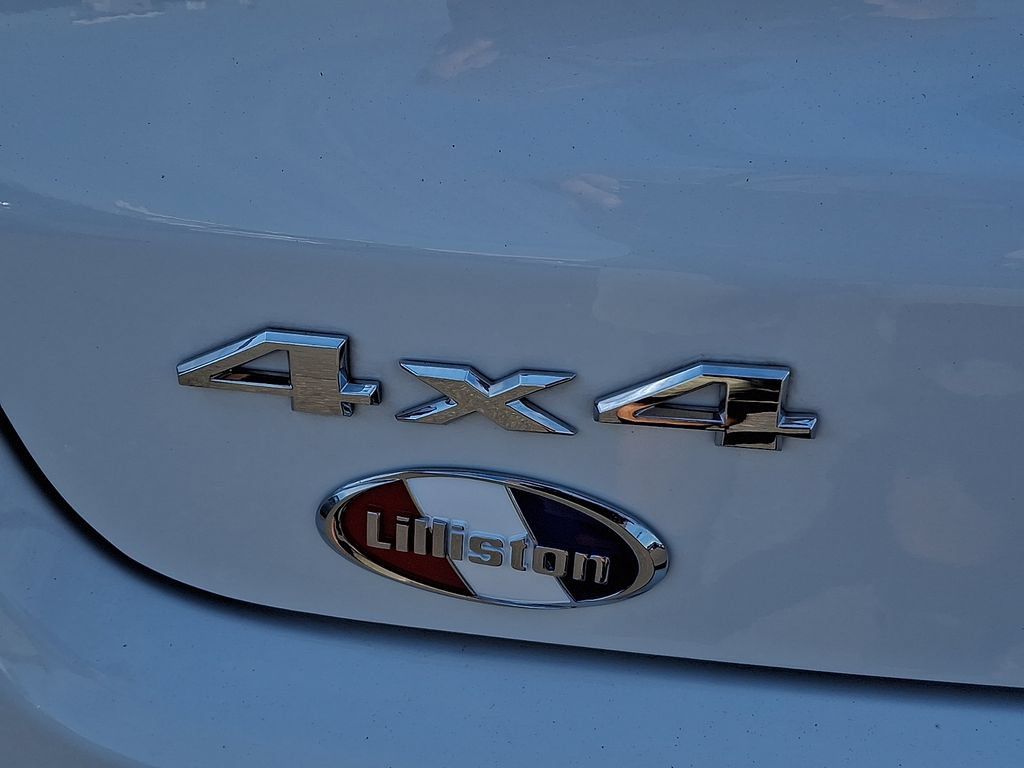 Used 2023 Jeep Compass Latitude w/ Sun and Sound Group AWD/4WD image 33