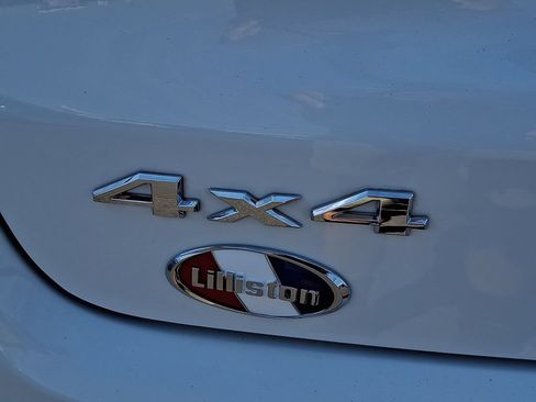 Used 2023 Jeep Compass Latitude w/ Sun and Sound Group AWD/4WD image 33