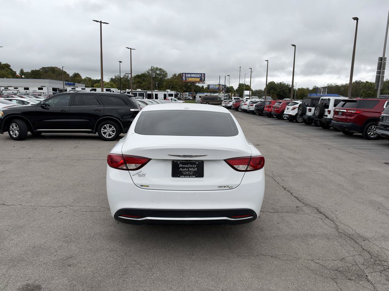Used 2015 Chrysler 200 C FWD image 4