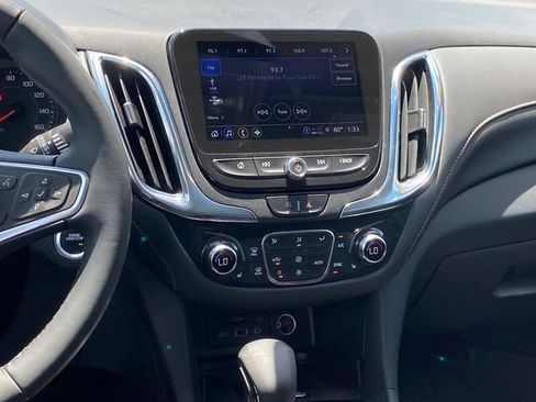 Used 2023 Chevrolet Equinox Premier w/ LPO, Floor Liner Package AWD/4WD image 10