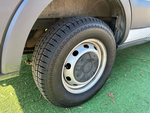 Used 2016 Ford Transit 350 XL image 36