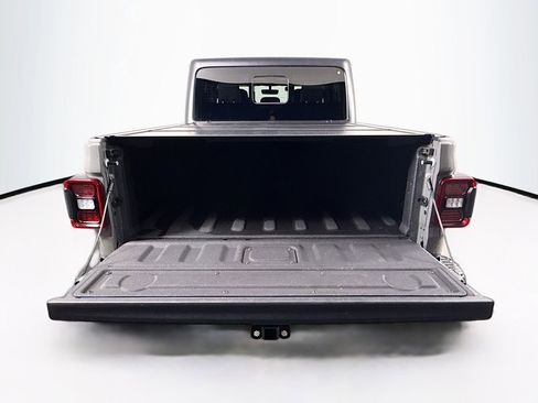 Used 2023 Jeep Gladiator Rubicon w/ LED Lighting Group image 29