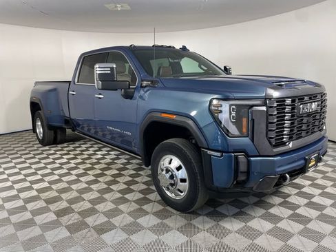Certified 2024 GMC Sierra 3500 Denali Ultimate AWD/4WD image 27
