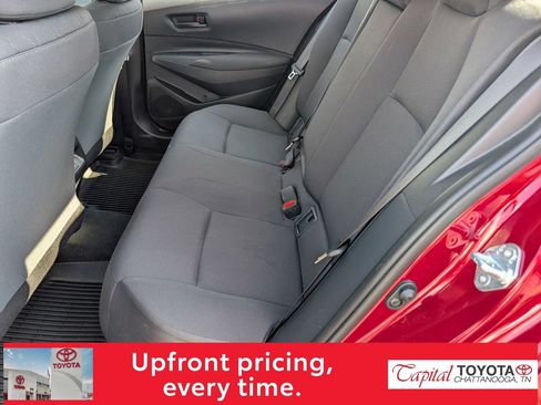 Used 2025 Toyota Corolla LE FWD image 10