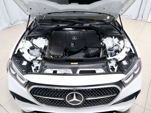 Used 2025 Mercedes-Benz E 350 Sedan w/ Winter Package image 10