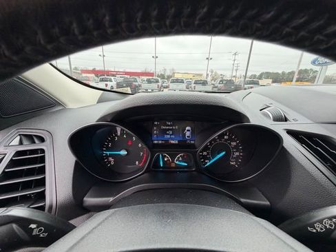 Used 2019 Ford Escape SEL image 8