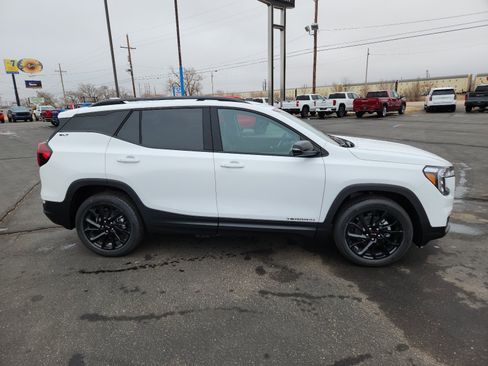 New 2024 GMC Terrain SLT w/ Elevation Edition image 6