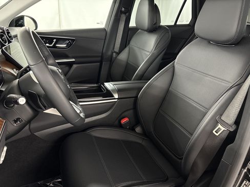 Certified 2025 Mercedes-Benz GLC 350e 4MATIC image 5