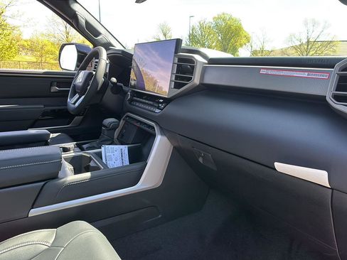 New 2026 Toyota Tundra Limited AWD/4WD image 23