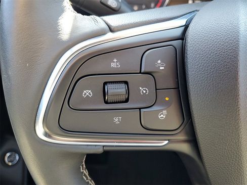 Used 2023 Buick Encore GX Essence w/ Experience Buick Package image 12