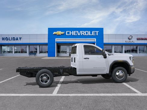 New 2026 GMC Sierra 3500 Pro AWD/4WD image 5